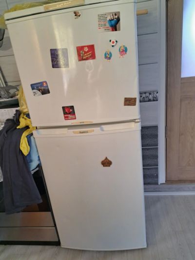 Лот: 20594354. Фото: 1. Холодильник Бирюса. Холодильники, морозильные камеры