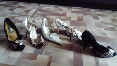 Лот: 10007017. Фото: 1. Отдам одним лотом. Босоножки