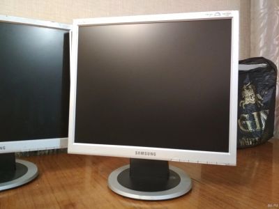Лот: 15529664. Фото: 1. Samsung SyncMaster 710N. ЖК-мониторы