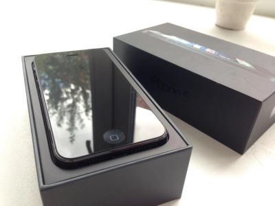 Лот: 4551524. Фото: 1. Продам iphone 5 16gb black. Смартфоны