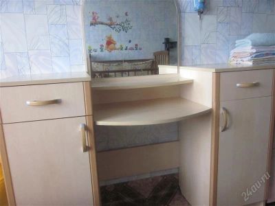 Лот: 2127911. Фото: 1. туалетный столик. Диваны