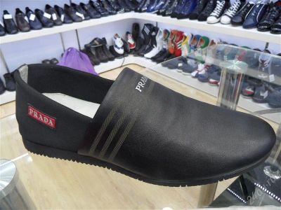 Лот: 926502. Фото: 1. туфли мужские Prada. Кеды, кроссовки, слипоны