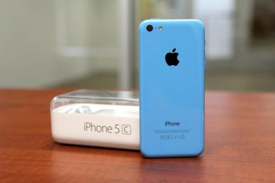 Лот: 3974364. Фото: 1. Apple iPhone 5C, 32Gb [Красноярская... Смартфоны