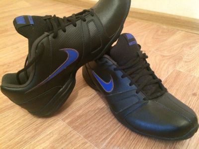 Лот: 6636897. Фото: 1. Новые кроссовки NIKE VO2 кожа... Кеды, кроссовки, слипоны