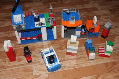Лот: 4588757. Фото: 1. Lego Duplo, полицейский участок... Конструкторы