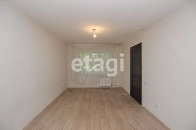 Лот: 25297115. Фото: 1. 3-комн. квартира , Красноярск... Квартиры, студии