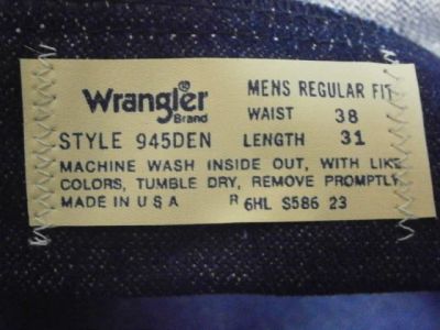 Лот: 10653635. Фото: 1. Джинсы Wrangler 945DEN W38 x L31... Брюки, джинсы, шорты
