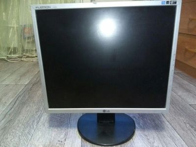 Лот: 11817517. Фото: 1. Монитор LG L1952s 19". ЖК-мониторы