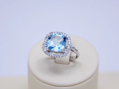 Лот: 14755714. Фото: 1. СЕРЕБРЯНОЕ КОЛЬЦО С ТОПАЗОМ 4... Кольца, перстни