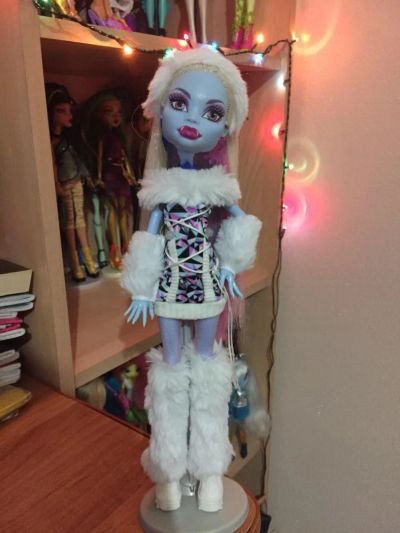 Лот: 11163905. Фото: 1. Abbey Bominable Monster high. Куклы