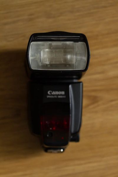 Лот: 4378613. Фото: 1. Вспышка Canon 580 EX II. Вспышки, осветители, рассеиватели