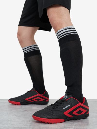 Лот: 25536682. Фото: 1. Бутсы мужские Umbro Legend Tf... Кеды, кроссовки, слипоны