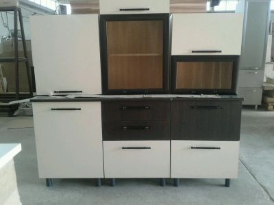 Лот: 9563908. Фото: 1. Кухонный гарнитур 1.8 м бежевый. Кухонные гарнитуры