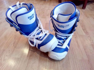 Лот: 10911133. Фото: 1. Сноубордические ботинки Sochi... Ботинки