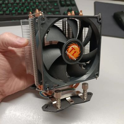 Лот: 23459033. Фото: 1. Кулер башенный Thermaltake Contac... Системы охлаждения