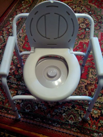 Лот: 13010797. Фото: 1. Кресло-туалет для инвалидов Titan... Другое (домашний быт)