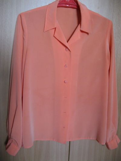 Лот: 19127950. Фото: 1. блуза р.44-46 из искусственного... Блузы, рубашки