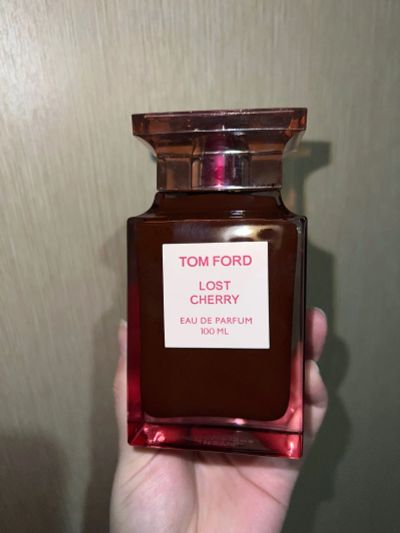 Лот: 20514917. Фото: 1. Tom Ford Lost Cherry. Женская парфюмерия