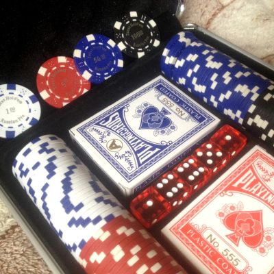 Лот: 5952371. Фото: 1. Покер. Настольные игры, карты