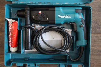 Лот: 9726144. Фото: 1. Перфоратор Makita HR2450. Плюс... Электроинструмент