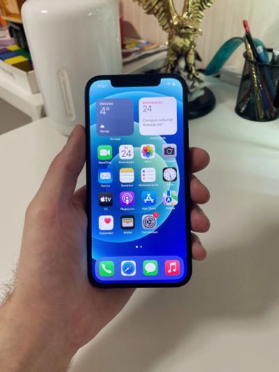 Лот: 18221463. Фото: 1. iPhone 12 64 ГБ / GB - Черный... Смартфоны