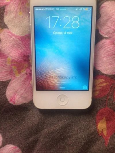 Лот: 7469153. Фото: 1. iphone 4s 8гб. Смартфоны