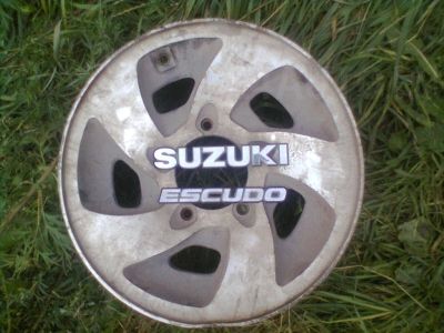 Лот: 4457425. Фото: 1. 1 диск с Suzuki Escudo R15 стандарт. Диски
