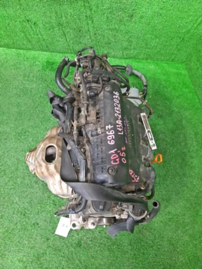 Лот: 19381971. Фото: 1. Двигатель Honda Fit GD1 L13A 2... Двигатель и элементы двигателя