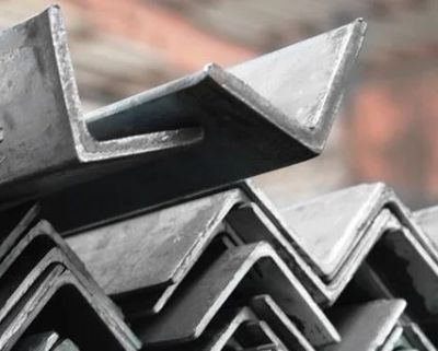 Лот: 14769260. Фото: 1. Уголок металлический 25х25х3 длина... Металлопрокат
