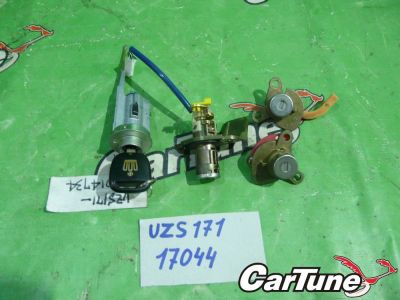 Лот: 10604967. Фото: 1. замки комплект toyota crown majesta... Салон