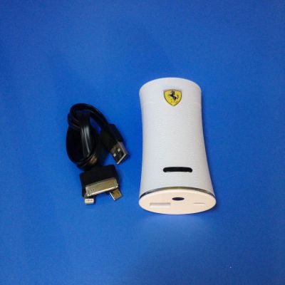 Лот: 5157342. Фото: 1. Power Bank аккумулятор 6000 мАh... Зарядные устройства, блоки питания, адаптеры сетевые для смартфонов