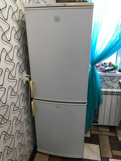 Лот: 15221570. Фото: 1. Холодильник Бирюса с-226. Холодильники, морозильные камеры