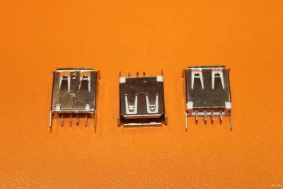Лот: 17453755. Фото: 1. Разъем USB J389, белый USB2.0. Разъёмы