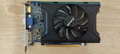 Лот: 20904619. Фото: 1. Видеокарта Gigabyte GT 240 1 Гб. Видеокарты