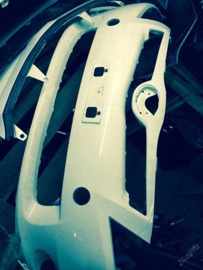 Лот: 5561025. Фото: 1. Toyota auris бампер передний. Кузов