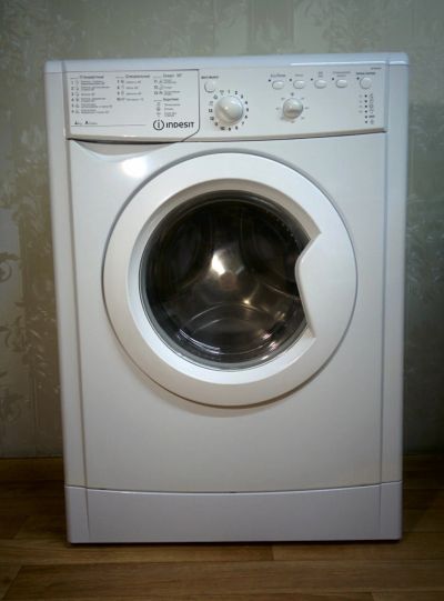 Лот: 13010216. Фото: 1. Стиральная машина Indesit IWUB... Стиральные машины