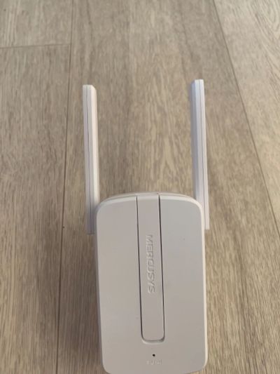 Лот: 17164148. Фото: 1. Wi-Fi усилитель сигнала (репитер... WiFi, Bluetooth адаптеры