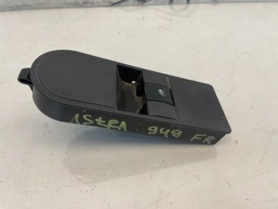 Лот: 22769402. Фото: 1. кнопка стеклоподъемника Opel Astra... Другое (автозапчасти)
