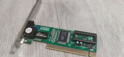 Лот: 16498431. Фото: 1. Сетевая карта с чипом Realtek... Сетевые карты