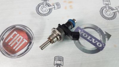 Лот: 23583324. Фото: 1. Форсунка Mazda CX-7 L3-VDT L3K9-13-250A. Двигатель и элементы двигателя