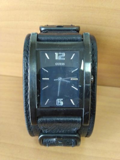 Лот: 14805975. Фото: 1. Часы Guess. Оригинальные наручные часы