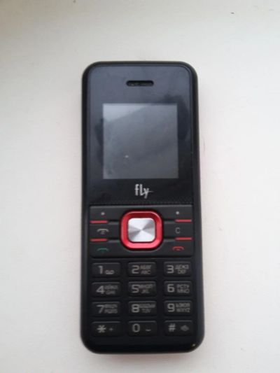 Лот: 6494890. Фото: 1. fly DS105. Кнопочные мобильные телефоны