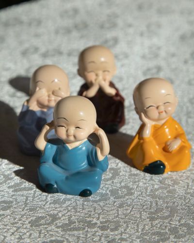 Лот: 21981639. Фото: 1. Фигурки "4 монаха". Фигурки, статуэтки