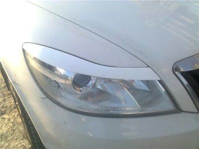 Лот: 4273433. Фото: 1. Реснички на фары Skoda Octavia... Детали тюнинга