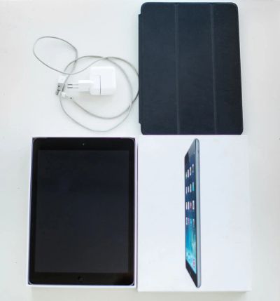 Лот: 10181147. Фото: 1. Apple iPad Air 64Gb Wi-Fi+Cellular... Планшеты