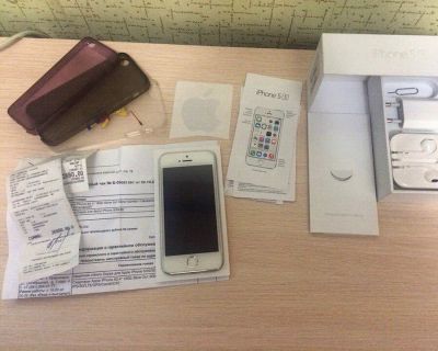Лот: 7982823. Фото: 1. Apple IPhone 5s 16GB Silver. Смартфоны