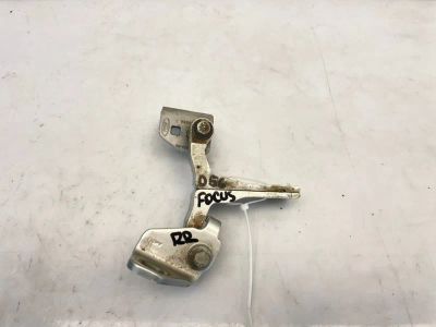 Лот: 25305400. Фото: 1. кронштейн двери Ford Focus CB8. Двигатель и элементы двигателя