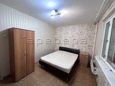 Лот: 20313488. Фото: 1. 3-комнатная квартира на ул. Менжинского... Квартиры, студии