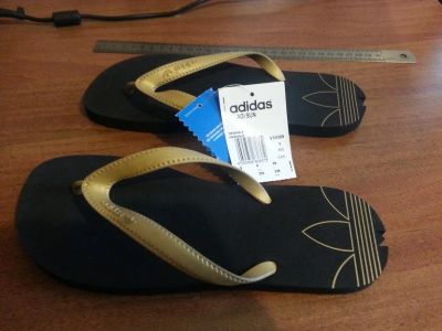 Лот: 6075973. Фото: 1. Сланцы женские Adidas Original... Шлепанцы, сланцы