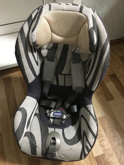 Лот: 12957486. Фото: 1. Автокресло Chicco 9-18 кг. 5 положений... Детские автокресла